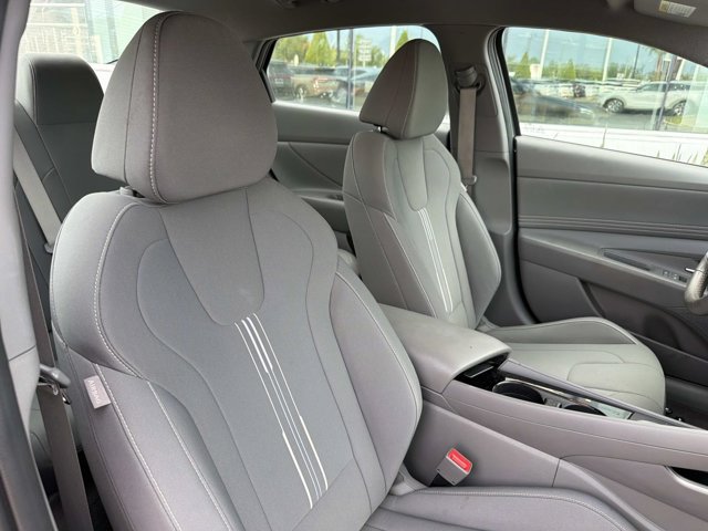 Used 2023 Hyundai Elantra SEL w/ Convenience Package FWD image 18