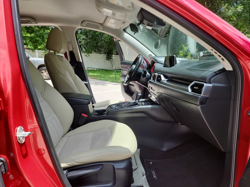 Used 2019 MAZDA CX-5 Touring FWD image 29