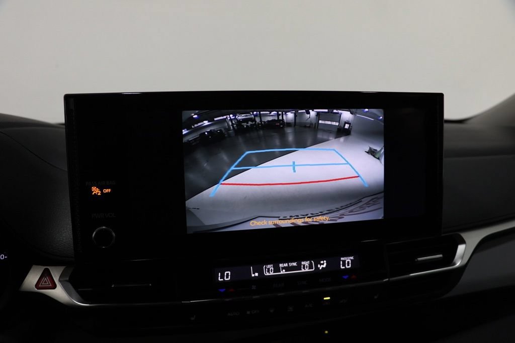 Used 2025 Toyota Sienna XLE w/ XLE Plus Package AWD/4WD image 30