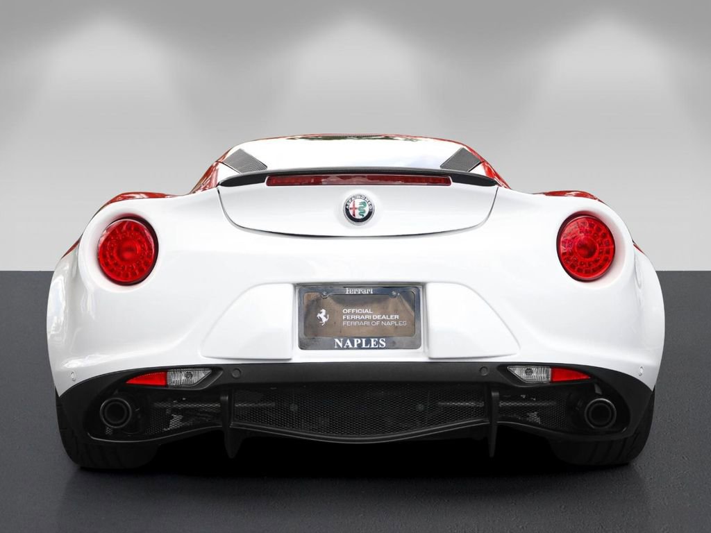 Used 2017 Alfa Romeo 4C Coupe w/ Coupe Track Package 1 RWD image 4