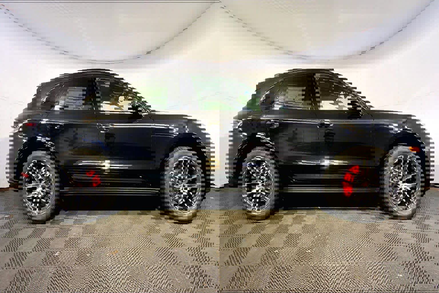 New 2026 Porsche Macan S image 8