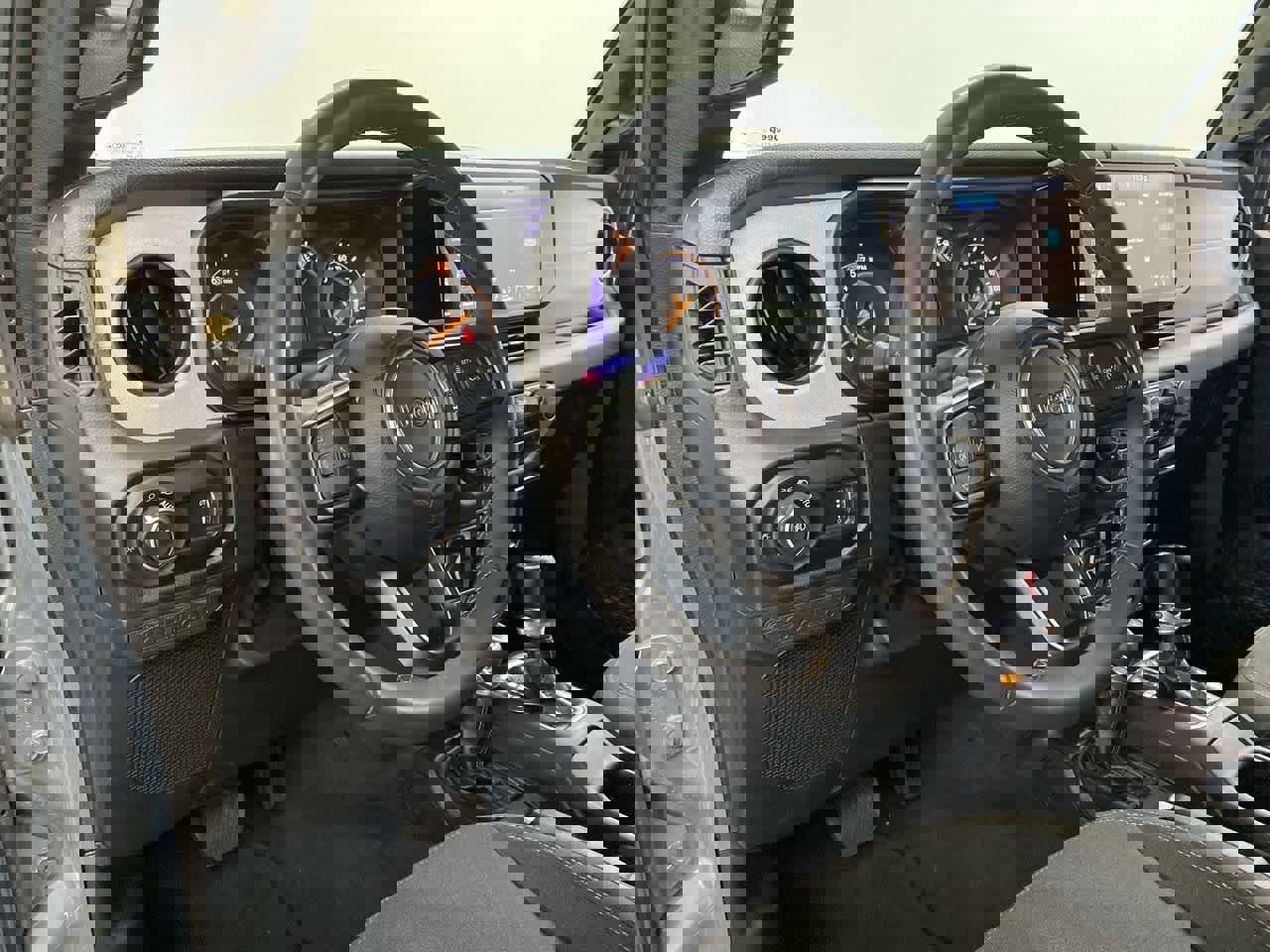 Used 2024 Jeep Wrangler Sport S image 2