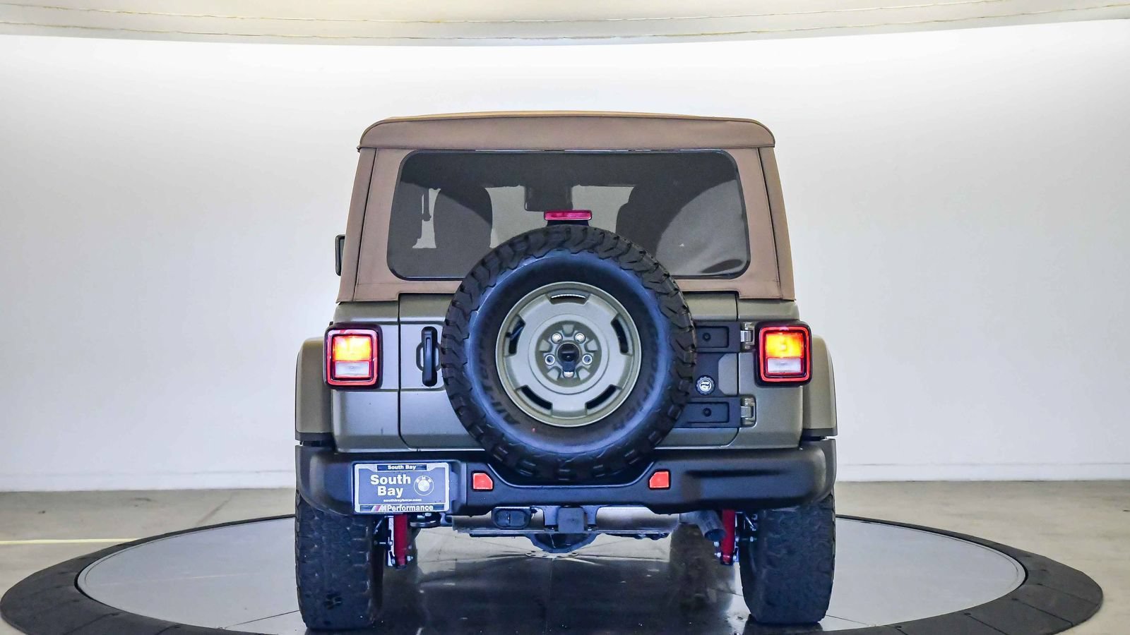 Used 2025 Jeep Wrangler Unlimited Sport S 4xe AWD/4WD image 3