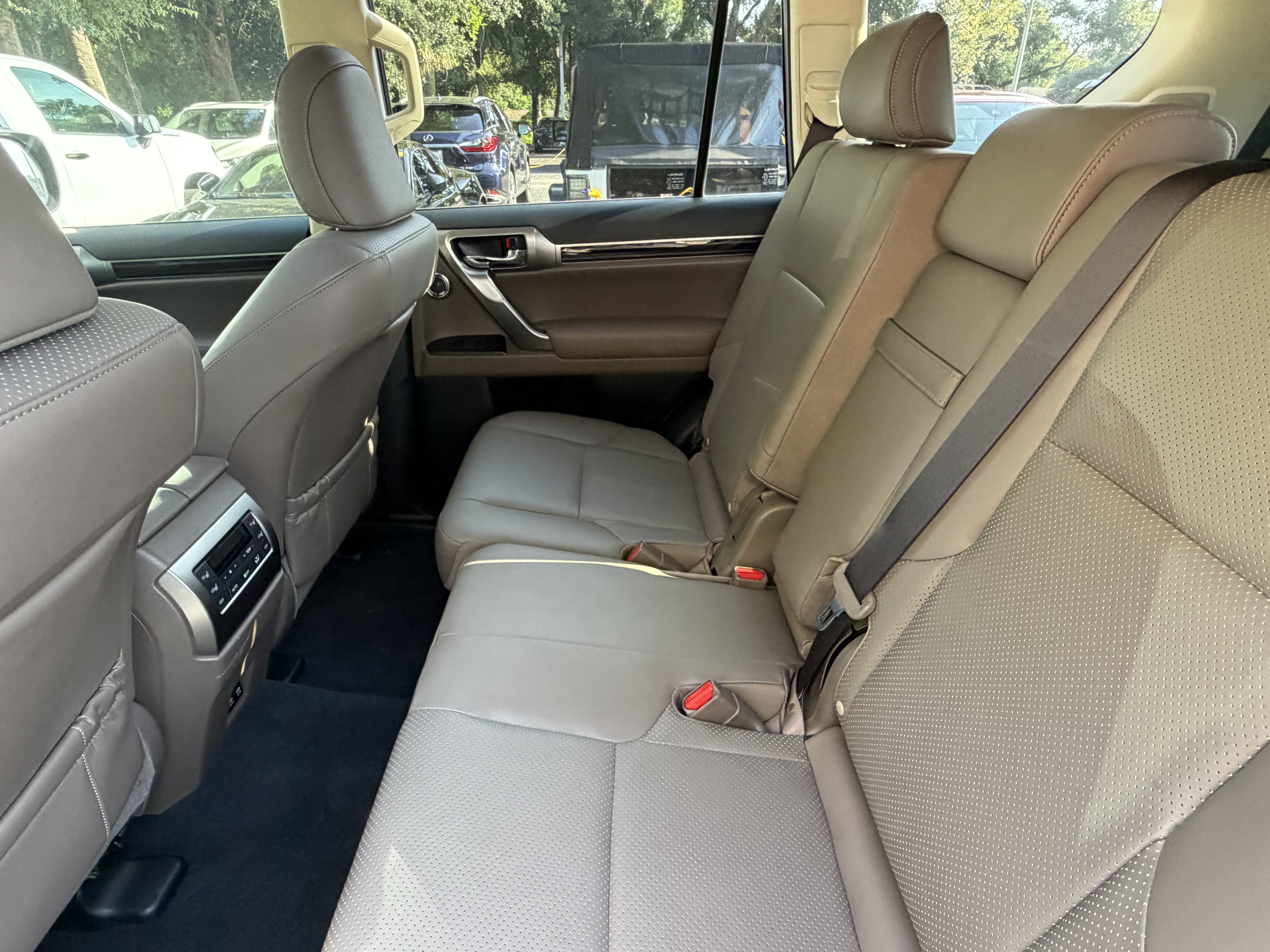 Certified 2023 Lexus GX 460 Luxury w/ Accessory Package AWD/4WD image 69