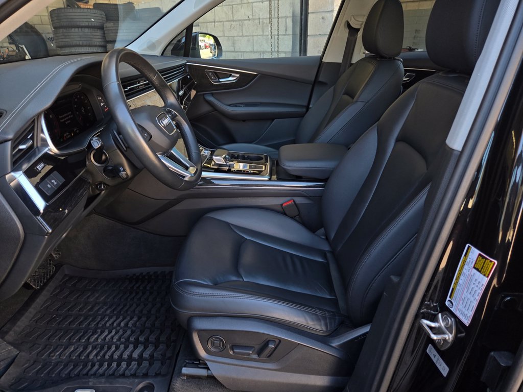 Used 2023 Audi Q7 3.0T Premium Plus w/ Premium Plus Package AWD/4WD image 19