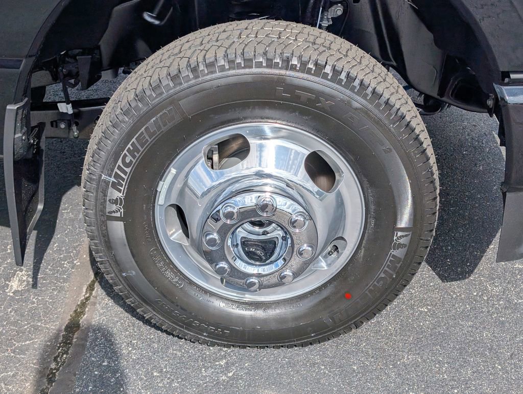New 2026 Ford F350 Platinum image 19
