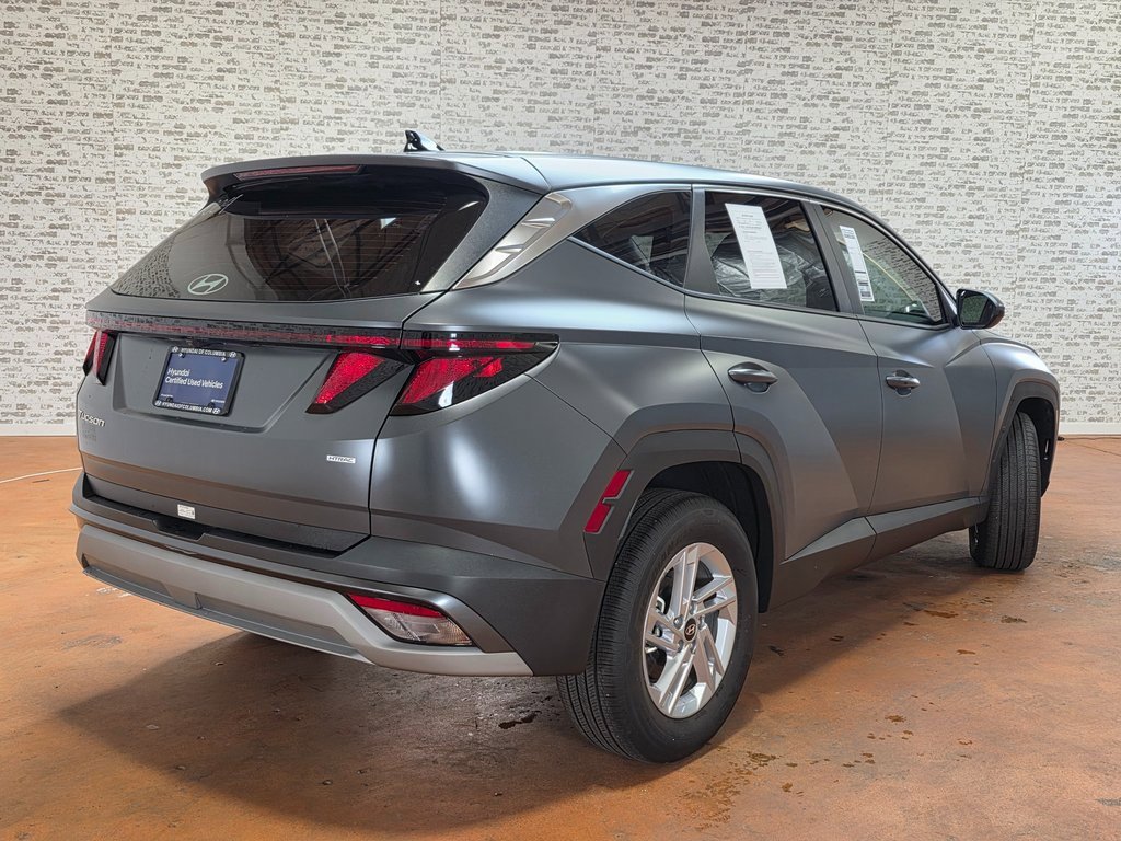 Certified 2025 Hyundai Tucson SE image 8