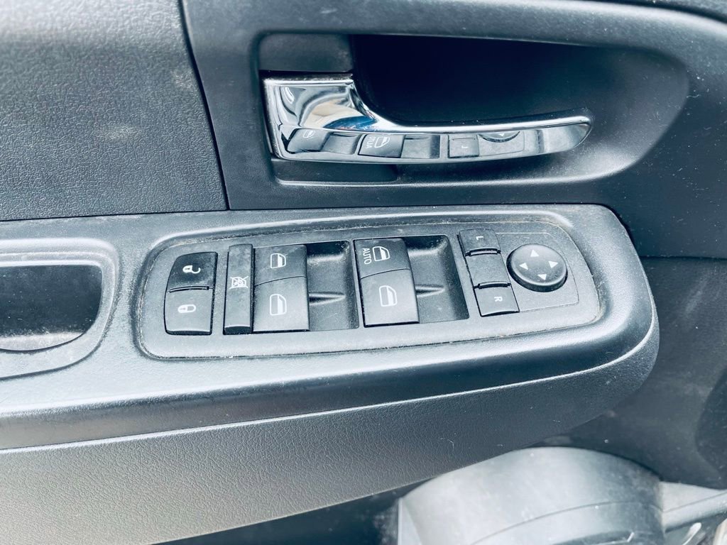 Used 2012 Jeep Liberty Sport w/ Popular Equipment Group AWD/4WD image 13
