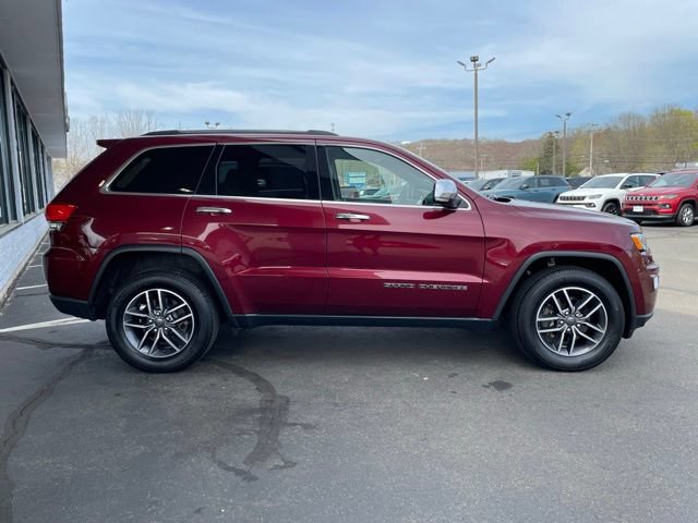 Used 2019 Jeep Grand Cherokee Limited AWD/4WD image 4