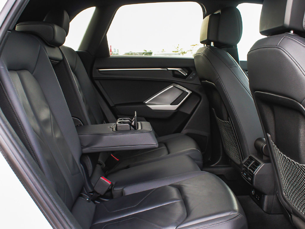 Used 2025 Audi Q3 2.0T Premium AWD/4WD image 39