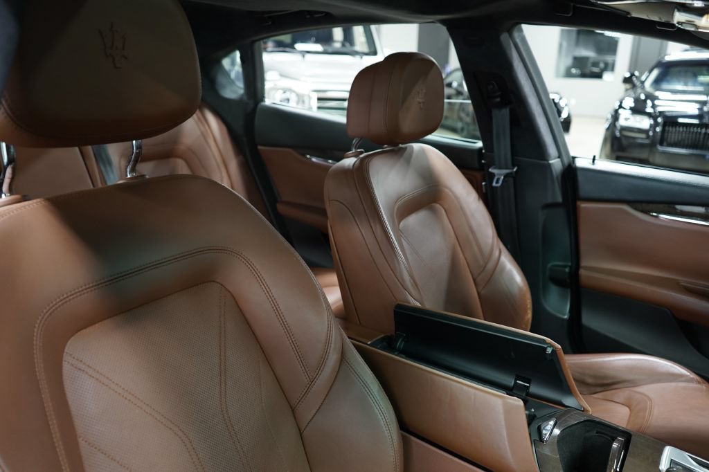 Used 2014 Maserati Quattroporte GTS RWD image 31