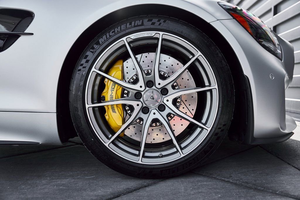 Used 2020 Mercedes-Benz AMG GT R image 36