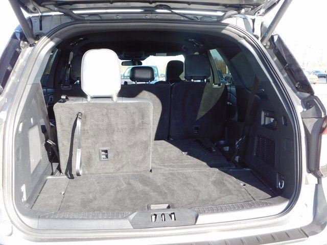 Used 2025 Ford Explorer ST-Line w/ ST-Line Street Pack image 25