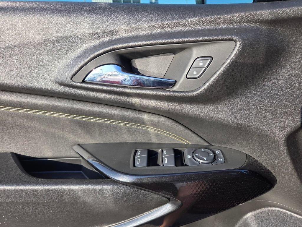 Used 2024 Chevrolet Trax ACTIV w/ Sunroof Package FWD image 23