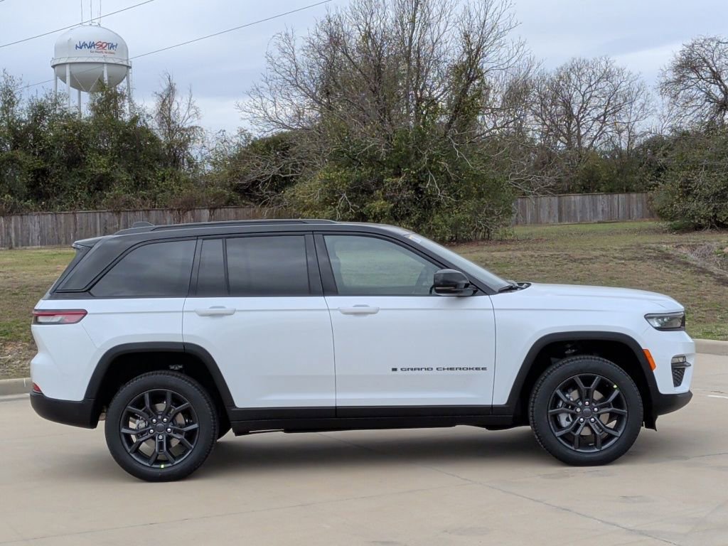 New 2025 Jeep Grand Cherokee Limited image 9