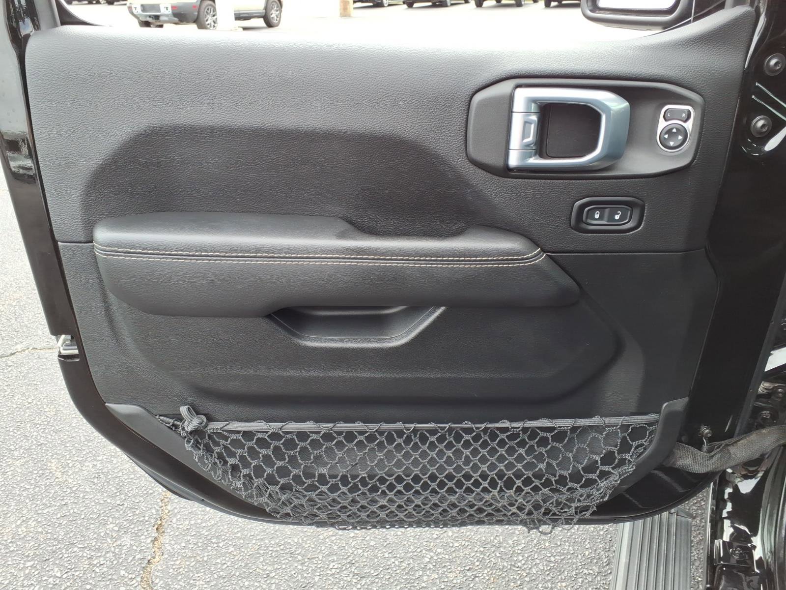 Used 2021 Jeep Gladiator Overland w/ Popular Equipment Package image 17