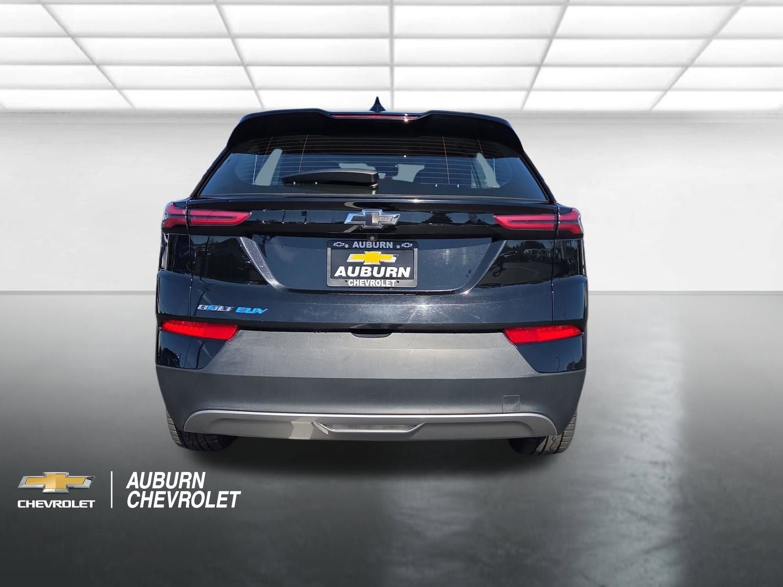 Used 2023 Chevrolet Bolt EUV LT image 4