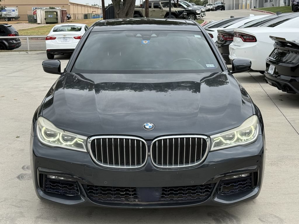 Used 2016 BMW 750i RWD image 7