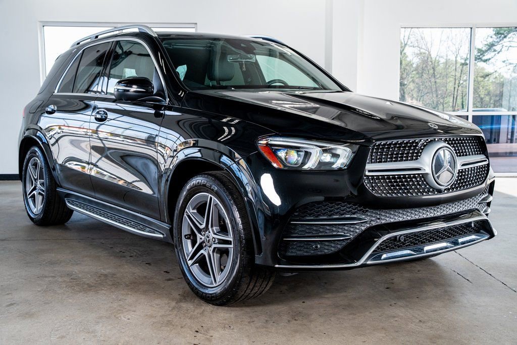 Used 2023 Mercedes-Benz GLE 350 4MATIC w/ AMG Line Exterior image 4