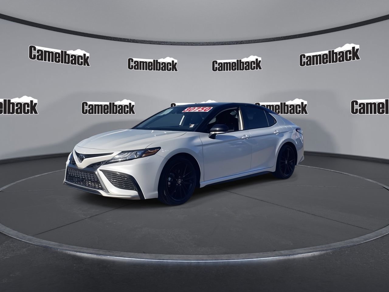 Used 2023 Toyota Camry XSE w/ Blackout Package (TMS) FWD image 3