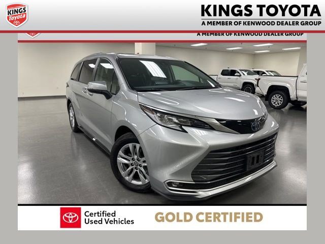 Certified 2023 Toyota Sienna Limited