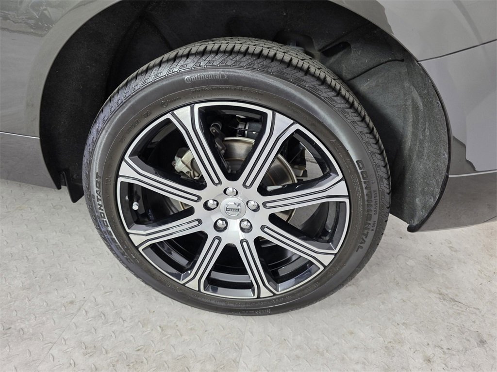 Used 2021 Volvo XC60 T5 Inscription w/ Protection Package Premier image 17