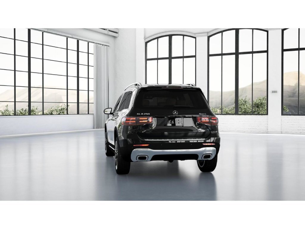Used 2026 Mercedes-Benz GLB 250 4MATIC image 26