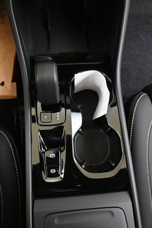 New 2026 Volvo XC40 B5 Ultra w/ Climate Package image 32