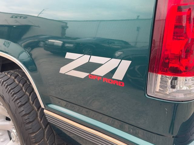 Used 1998 Chevrolet Silverado 1500 4x4 Extended Cab w/ Preferred Equipment Group 2 image 7
