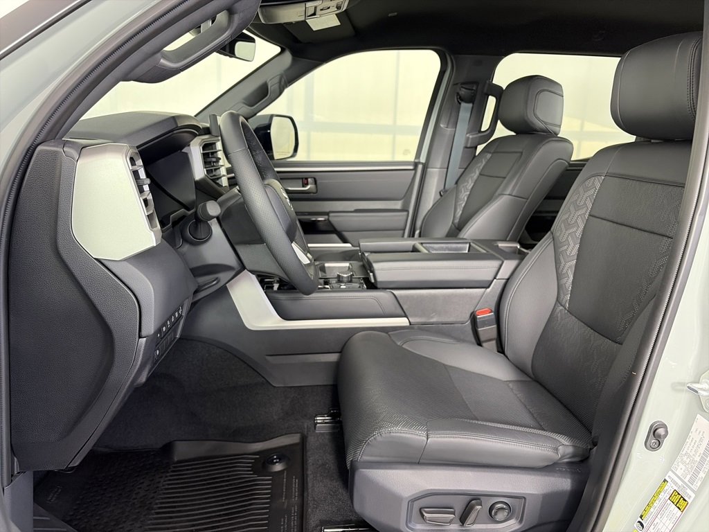 Used 2025 Toyota Tundra Limited image 11