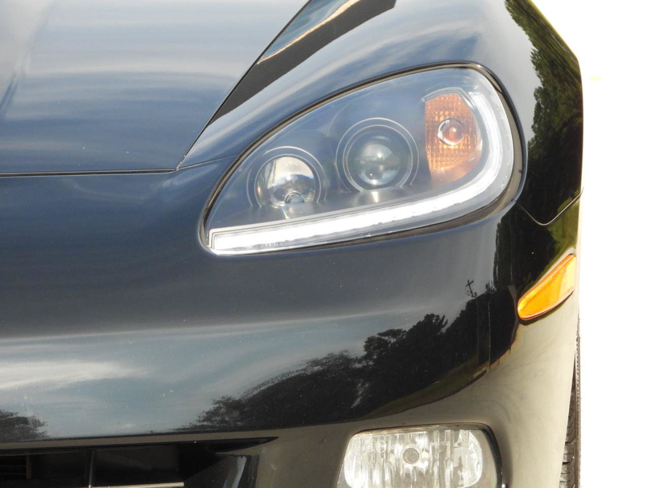 Used 2011 Chevrolet Corvette w/ 3LT w/ Preferred Equipment Group RWD image 28