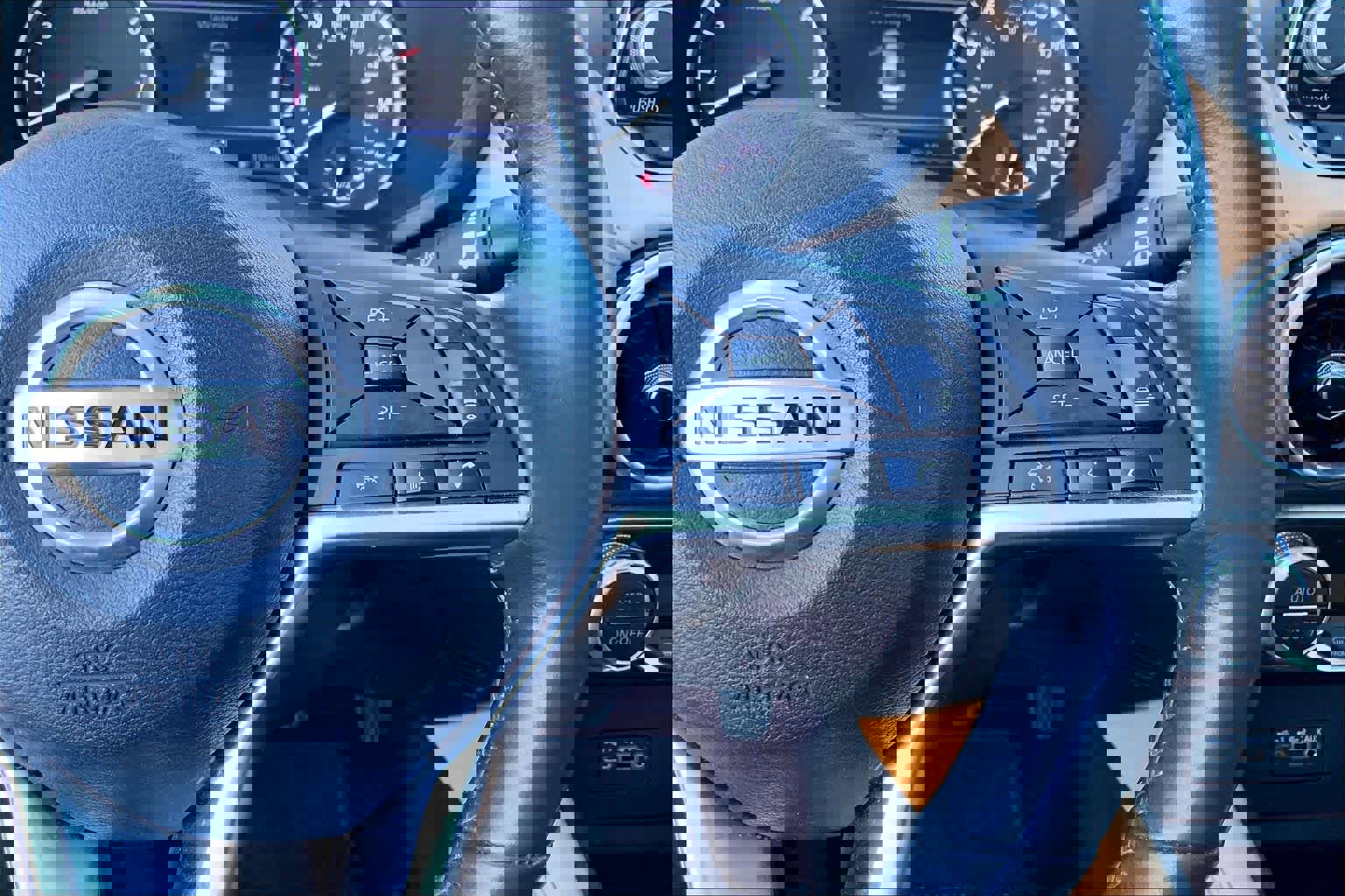 Used 2023 Nissan Sentra SV w/ SV Premium Package image 24