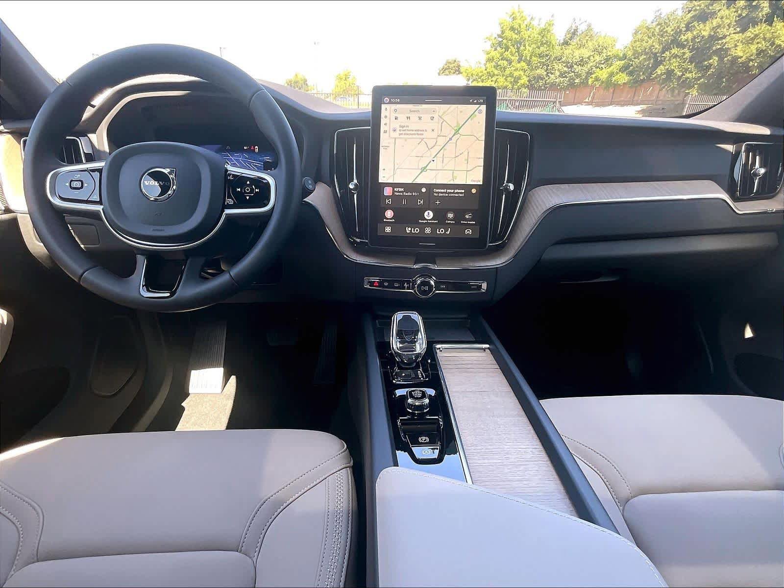New 2026 Volvo XC60 B5 Plus w/ Climate Package AWD/4WD image 7