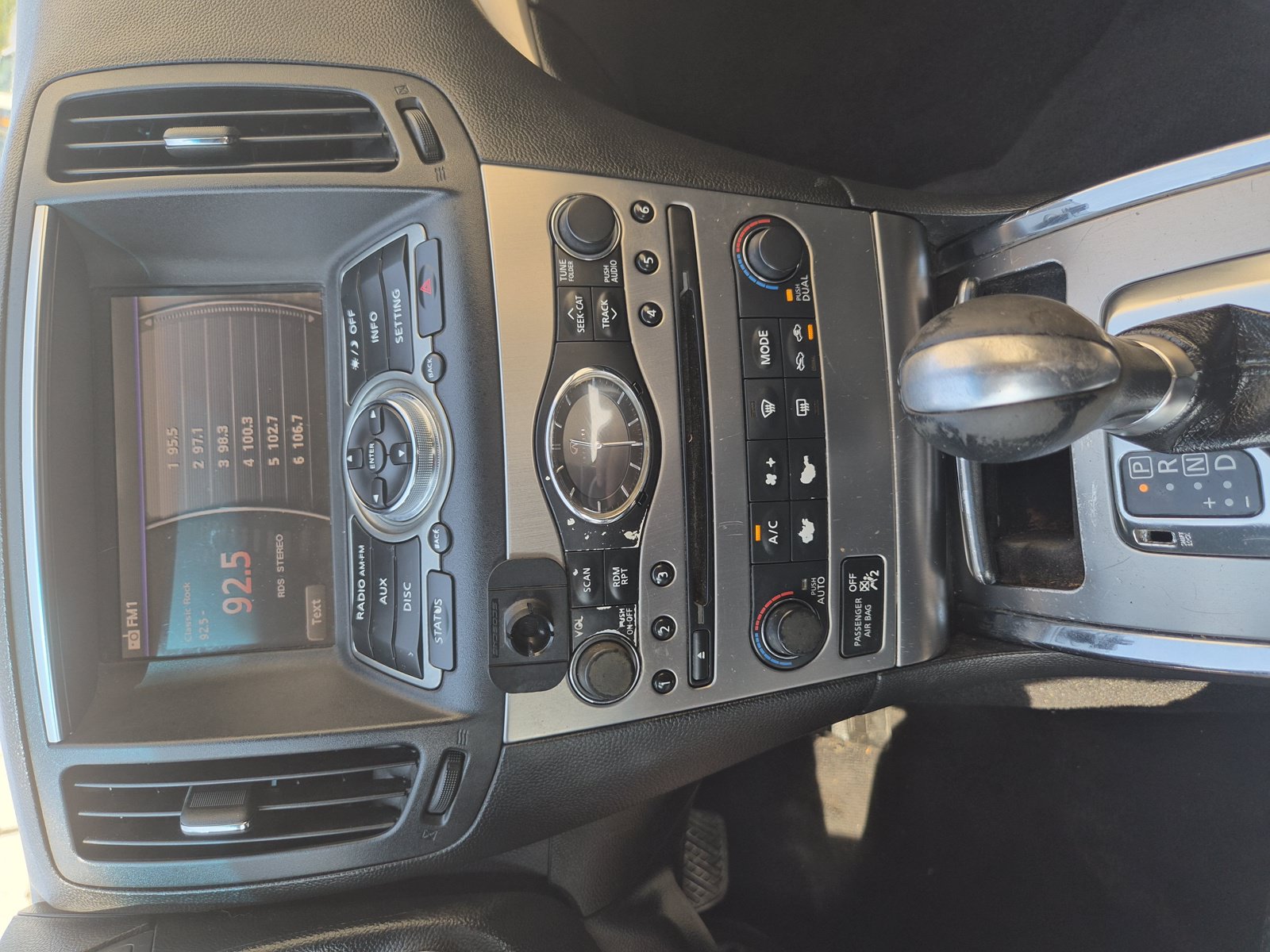 Used 2012 INFINITI G25 x AWD/4WD image 12
