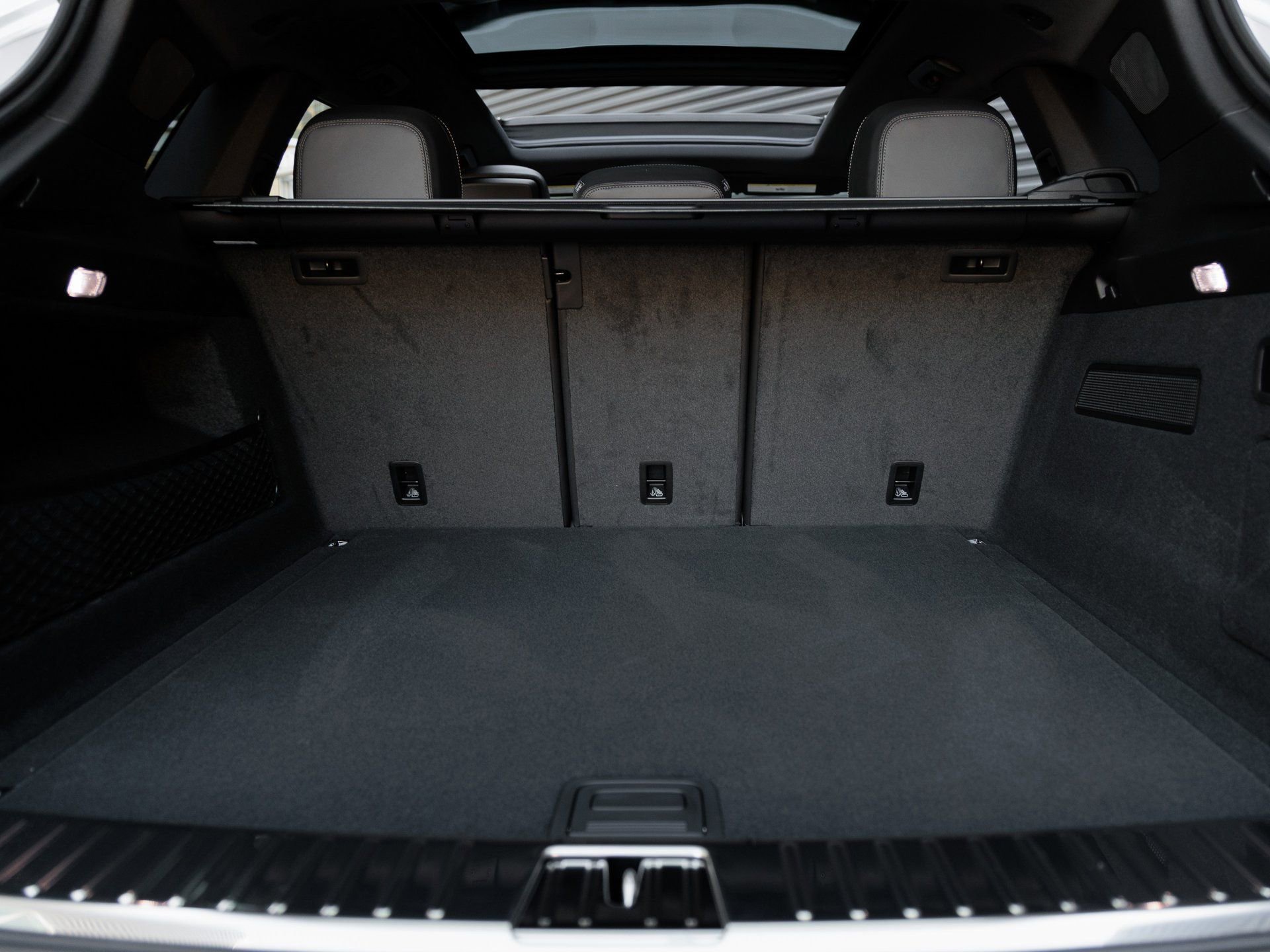 New 2025 Porsche Cayenne S AWD/4WD image 21