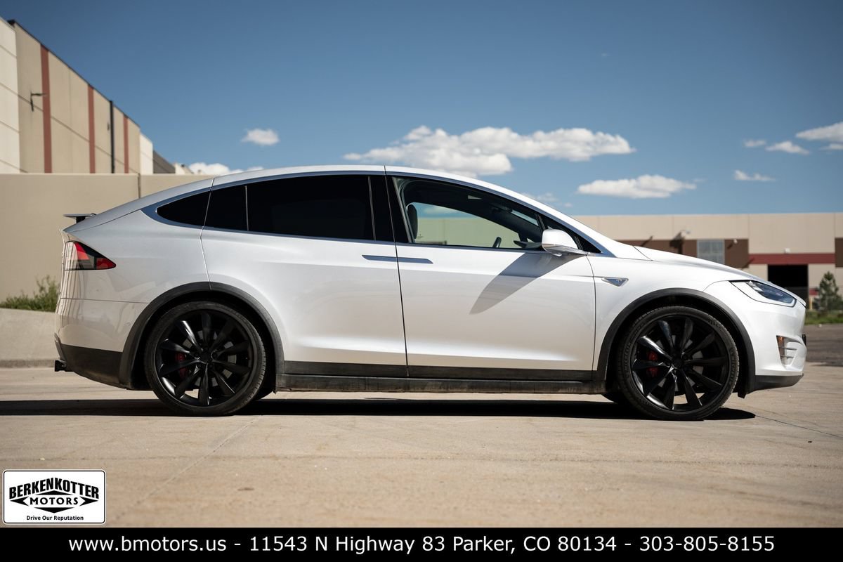 Used 2016 Tesla Model X Performance AWD/4WD image 3