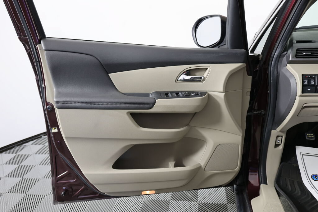 Used 2014 Honda Odyssey EX-L image 12