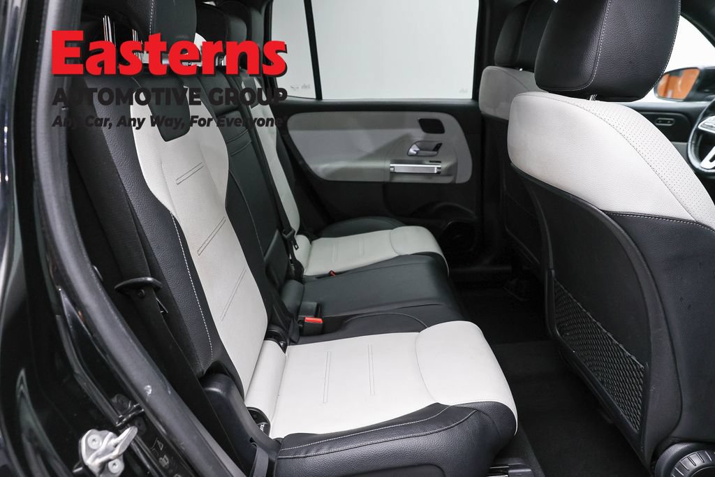 Used 2022 Mercedes-Benz GLB 250 4MATIC w/ AMG Line image 23