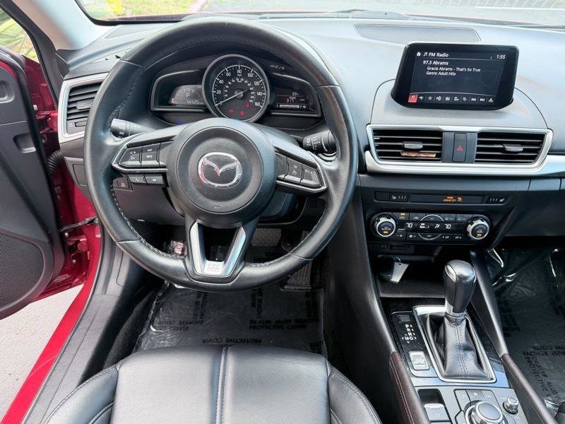 Used 2017 MAZDA MAZDA3 Touring FWD image 10