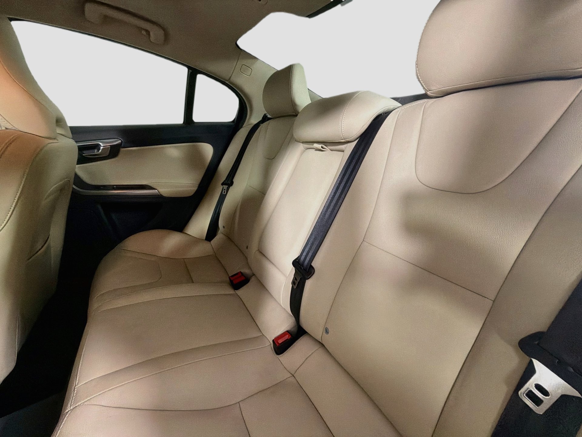Used 2018 Volvo S60 T5 Dynamic w/ Vision Package FWD image 26