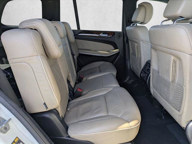 Used 2013 Mercedes-Benz GL 550 4MATIC image 20