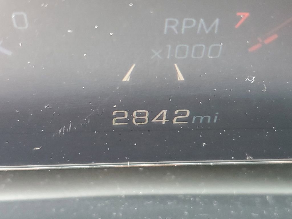 Used 2025 Chevrolet Traverse LT image 33