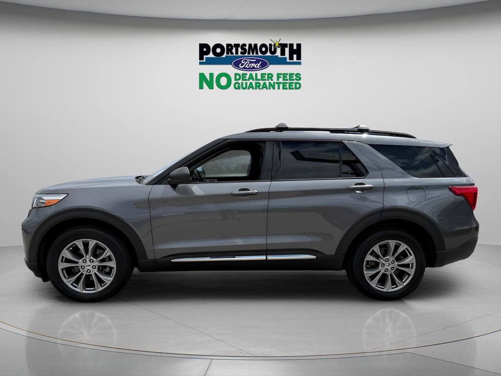 Certified 2022 Ford Explorer XLT w/ Equipment Group 202A AWD/4WD image 2