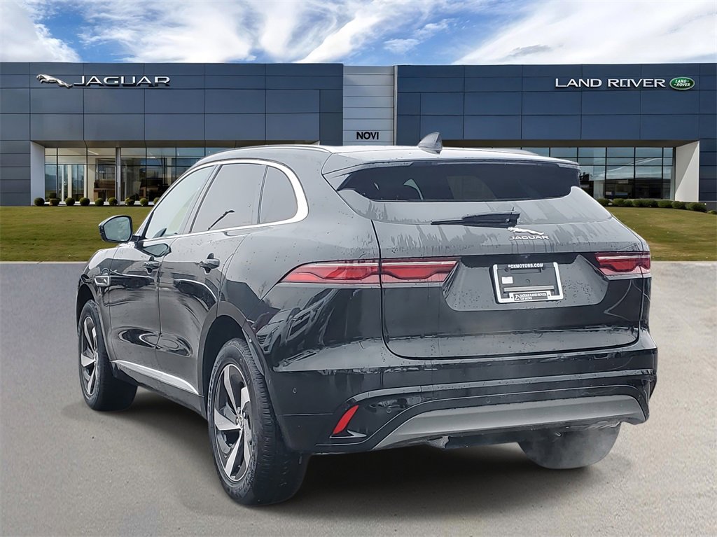 New 2025 Jaguar F-PACE R-Dynamic S image 2