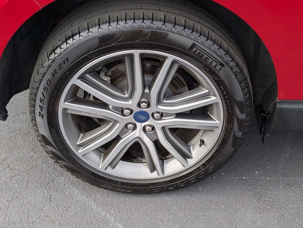 Used 2022 Ford Edge Titanium w/ Class II Trailer Tow Package image 26