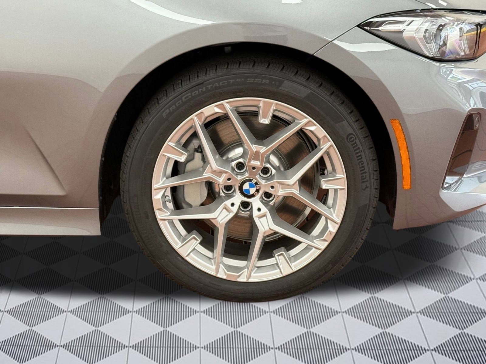 Used 2025 BMW 330i xDrive Sedan w/ Premium Package image 12