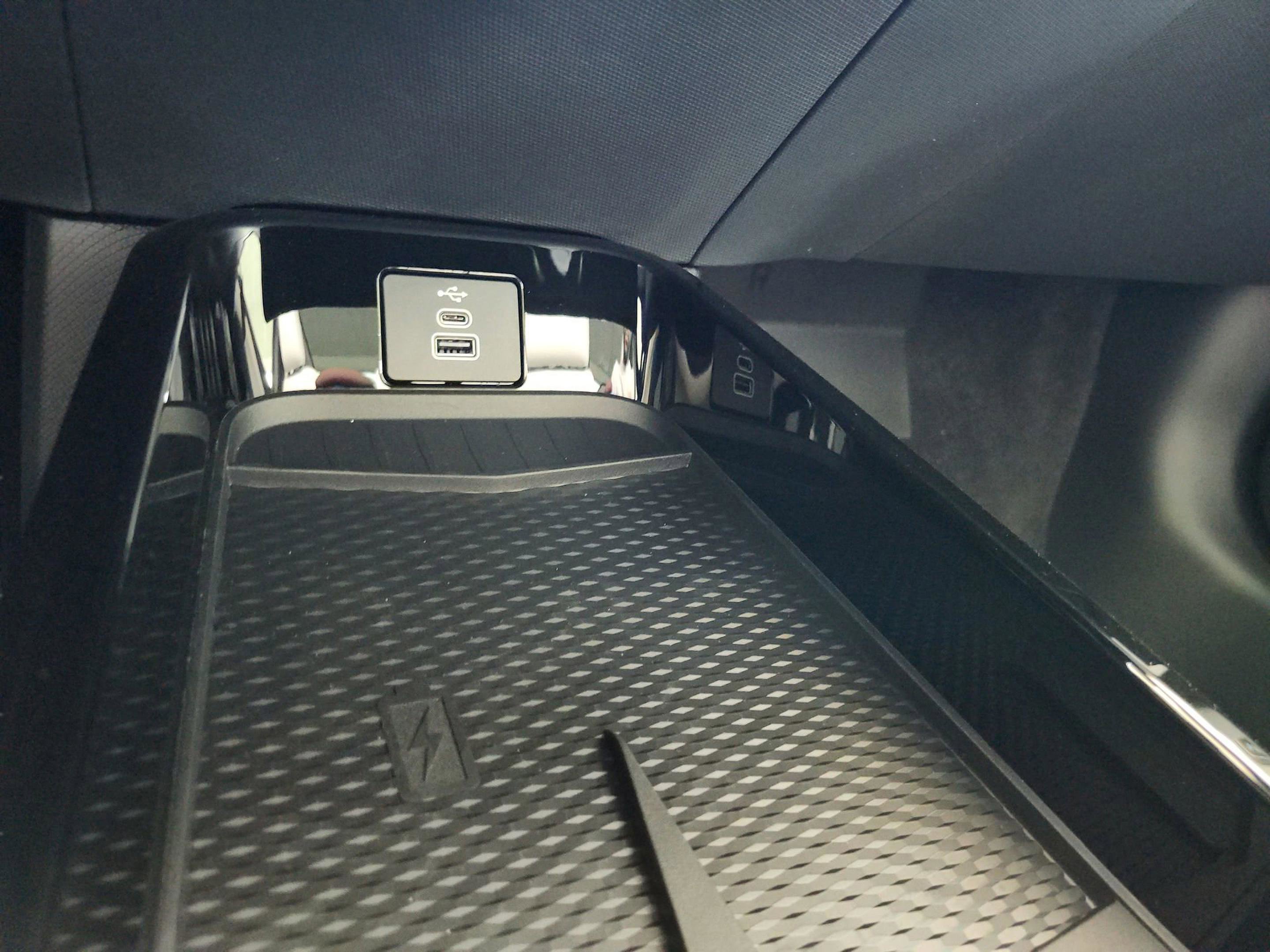 New 2025 Ford Mustang Mach-E Premium image 30