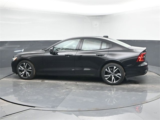 Used 2025 Volvo S60 B5 Plus image 5