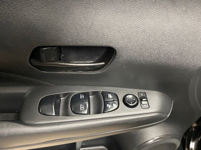 Used 2022 Nissan Kicks S FWD image 22