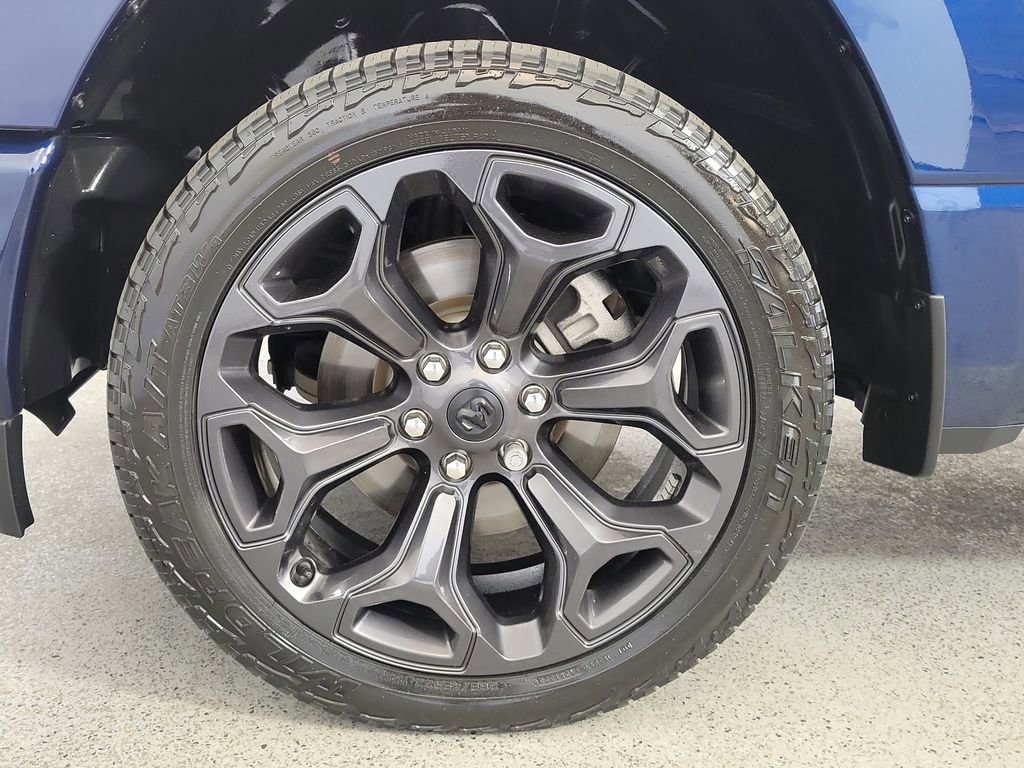 Used 2023 RAM 1500 Big Horn AWD/4WD image 10